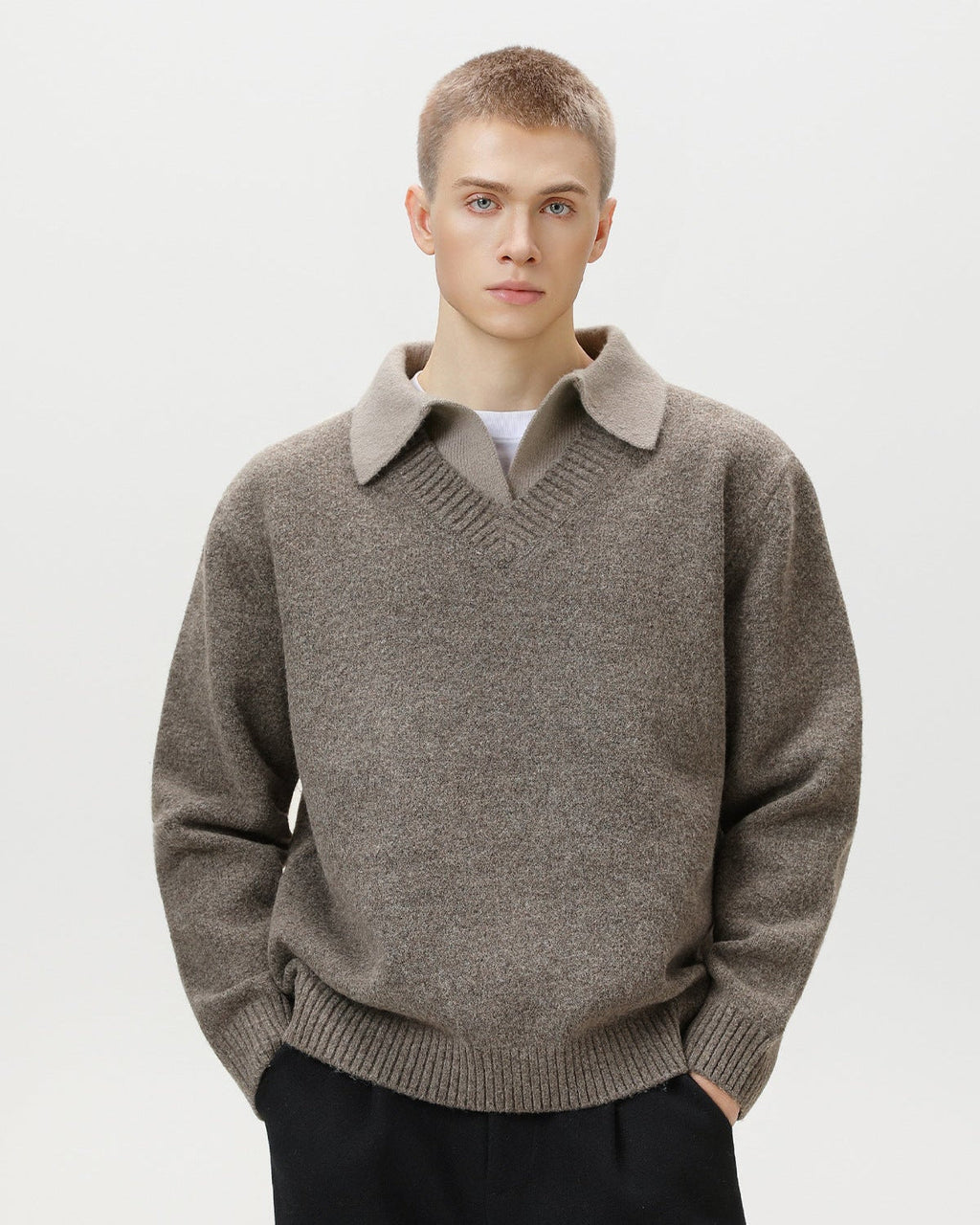Maglione da uomo Scollo a V con Colletto in Lana | Rowan